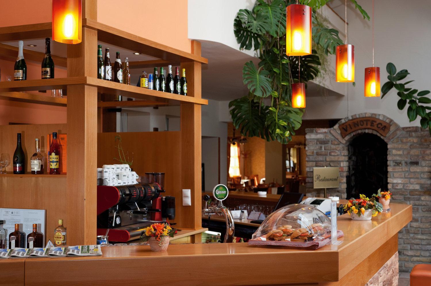 Gastland M0 Hotel & Conference Center Szigetszentmiklós Extérieur photo