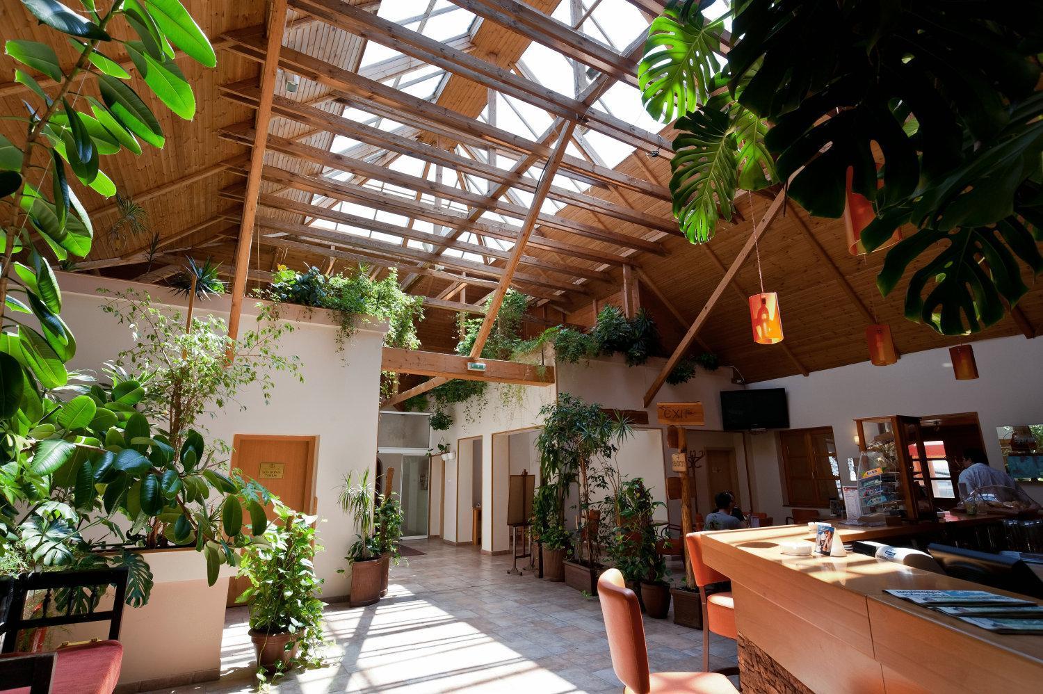 Gastland M0 Hotel & Conference Center Szigetszentmiklós Extérieur photo