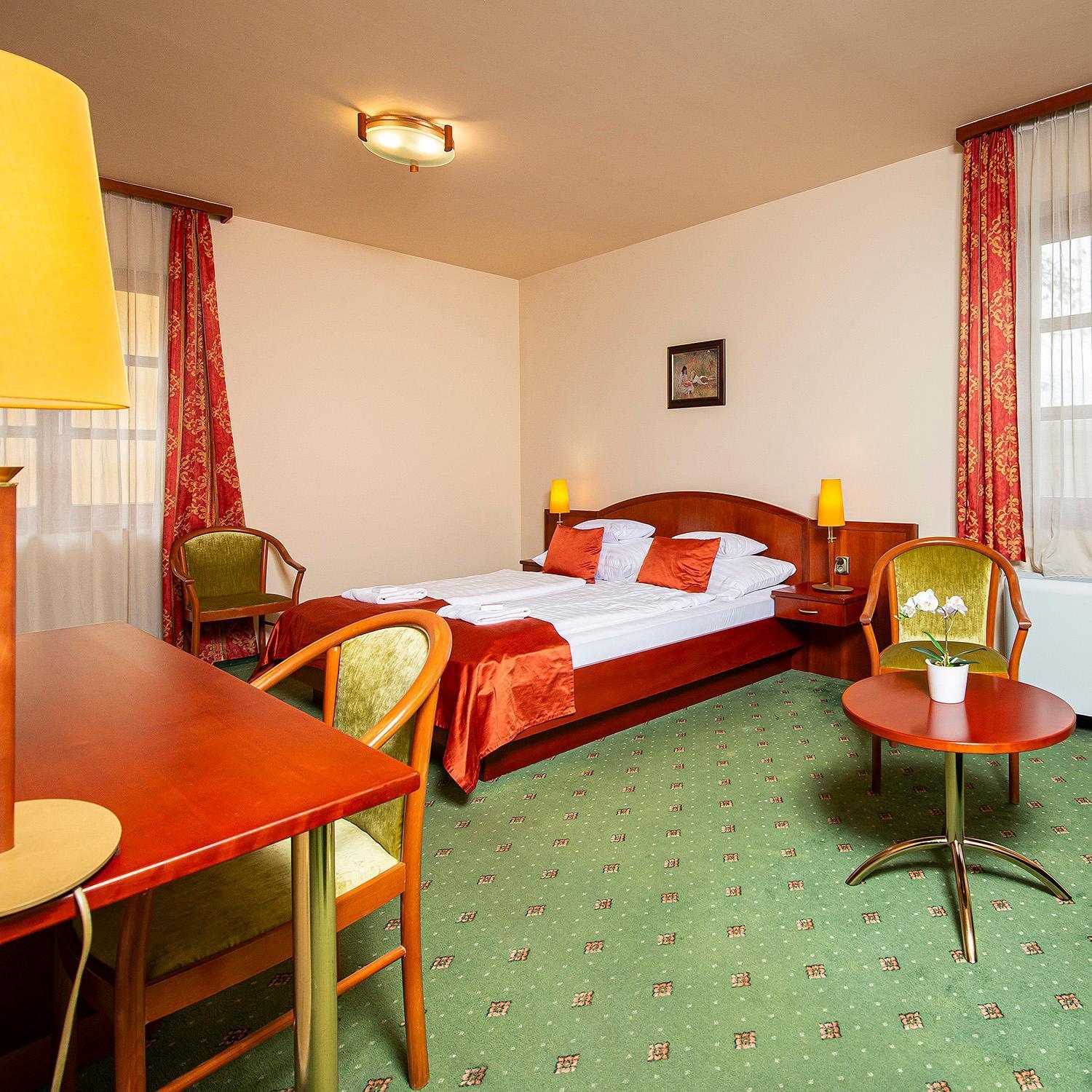 Gastland M0 Hotel & Conference Center Szigetszentmiklós Extérieur photo